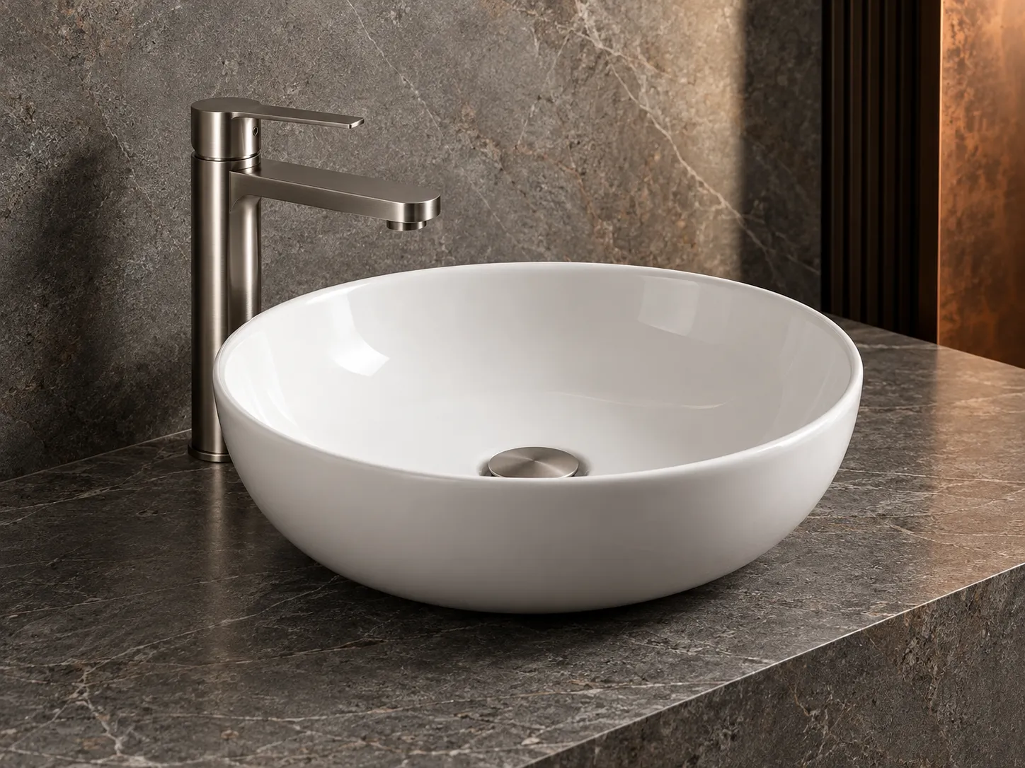 Banyo armatürü ve lavabo detayı